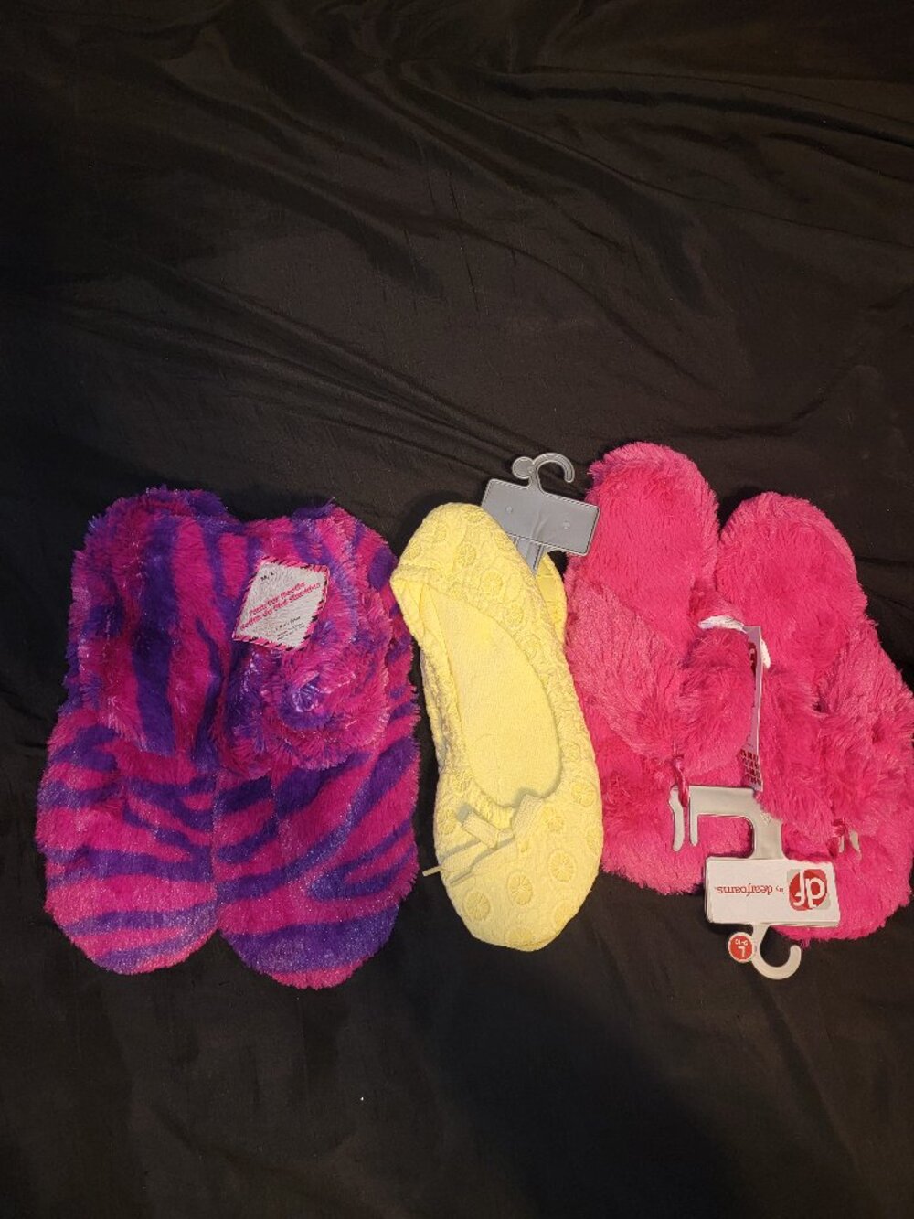Lot 2 dearfoam slippers 9-10 Pink Yellow womens Large + Fuzzy Purple Pink M/L